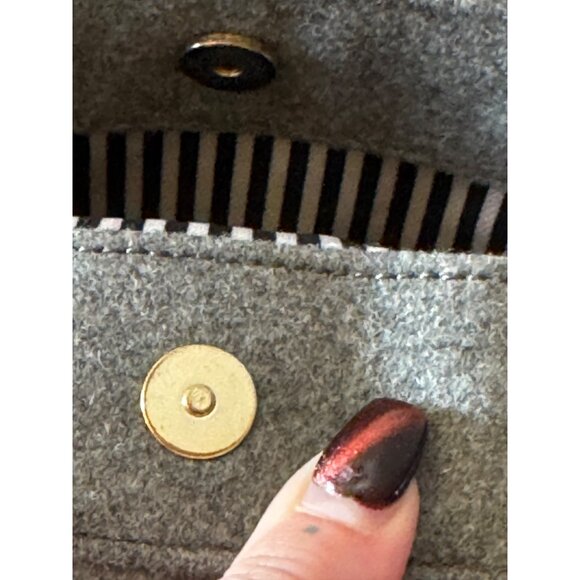 Kate Spade New York Floral Wool Tote Bag With Black Handles - Picture 8 of 9